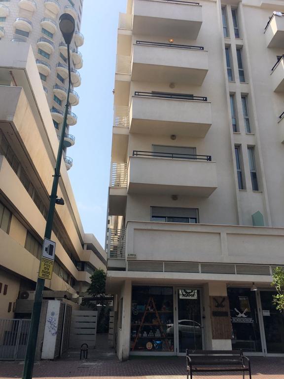 Tlv Suites By The Sea - 2 Rooms Tel Aviv Exterior photo